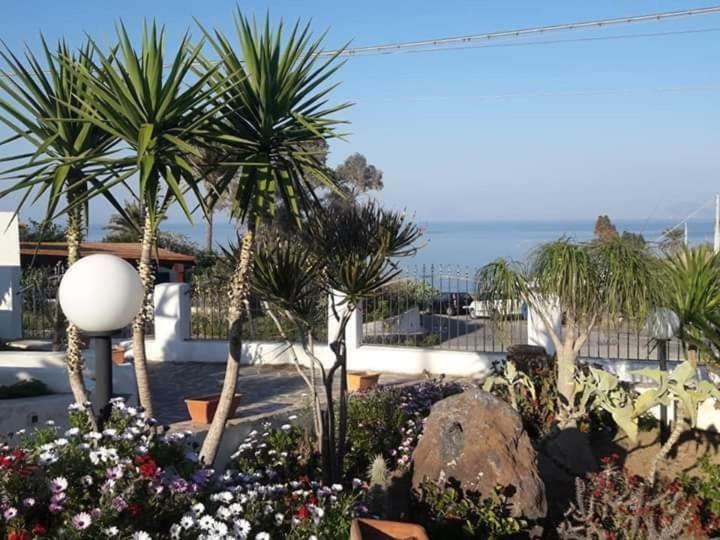 Case Vacanze Villa Lory Malfa  Zewnętrze zdjęcie